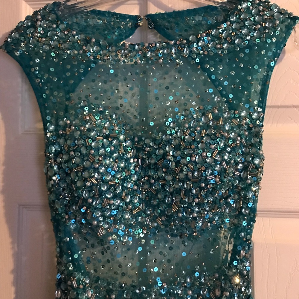 Teal mermaid formal - Picture 4 of 8